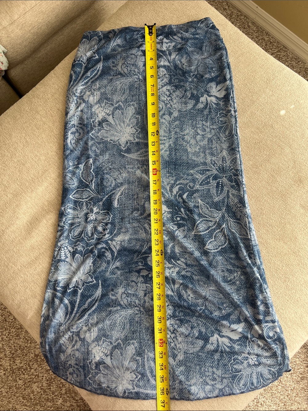 See You Monday Blue Floral Skirt - Picture 6 of 6